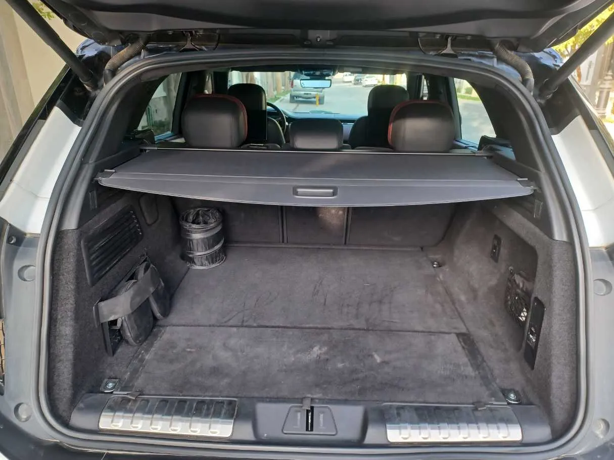 Car image 21