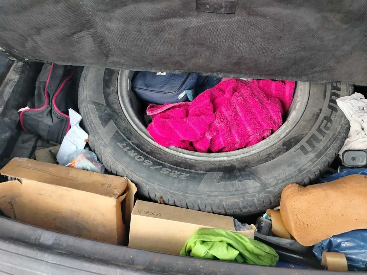 Car image 29