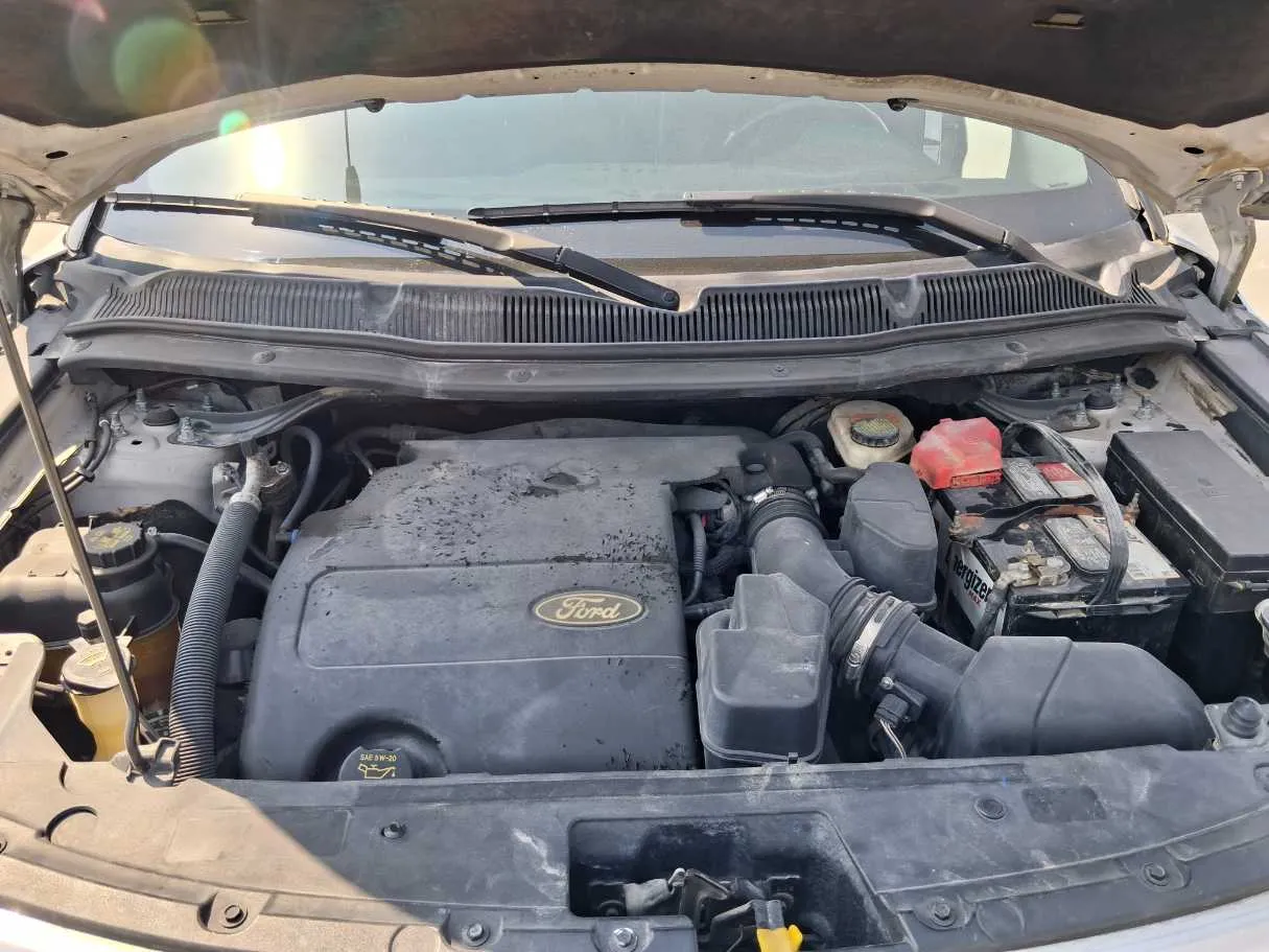 Car image 21
