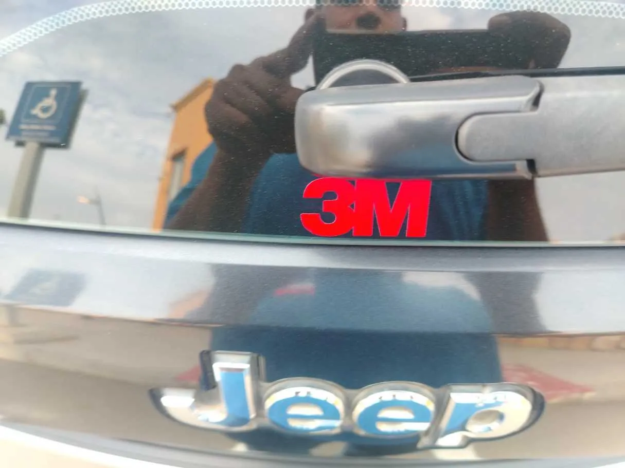 Car image 32