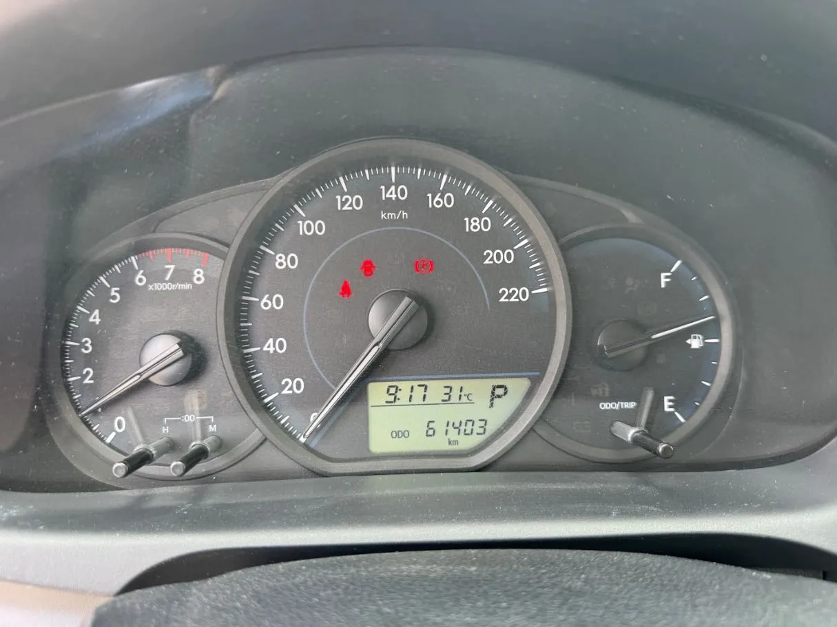 Car image 18