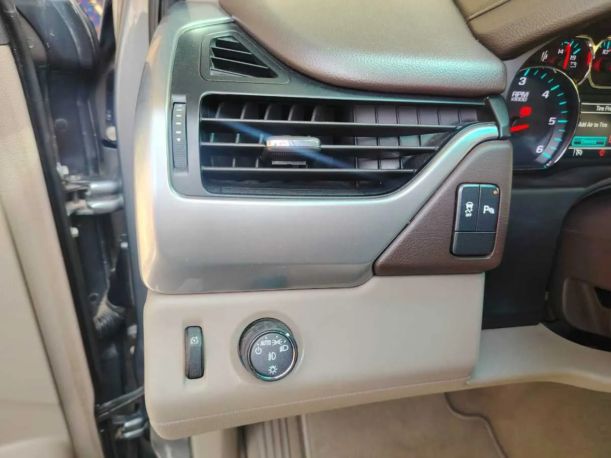 Car image 39