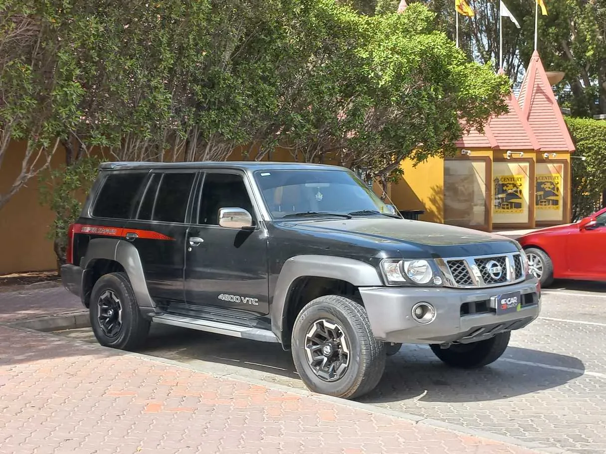 Car image 3