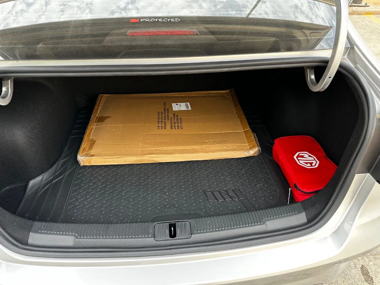Car image 21