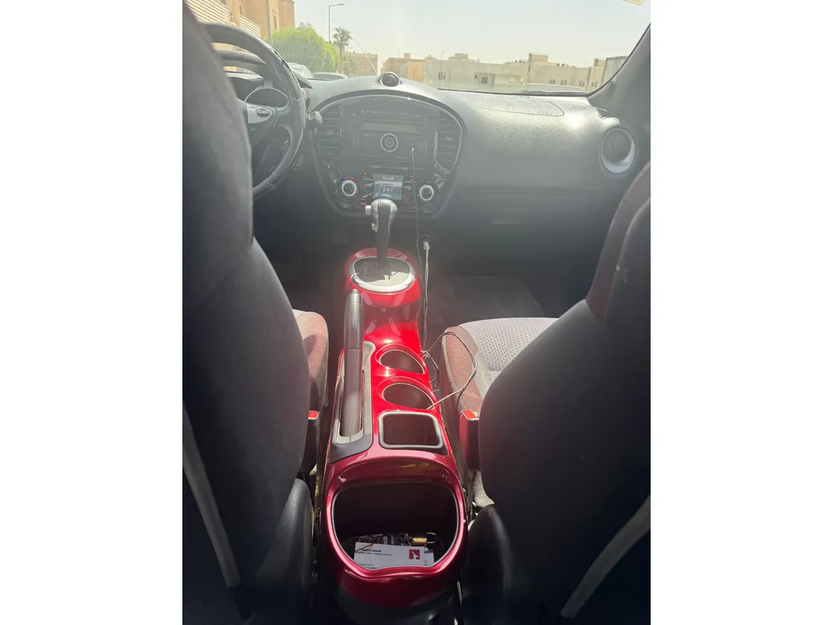 Car image 21