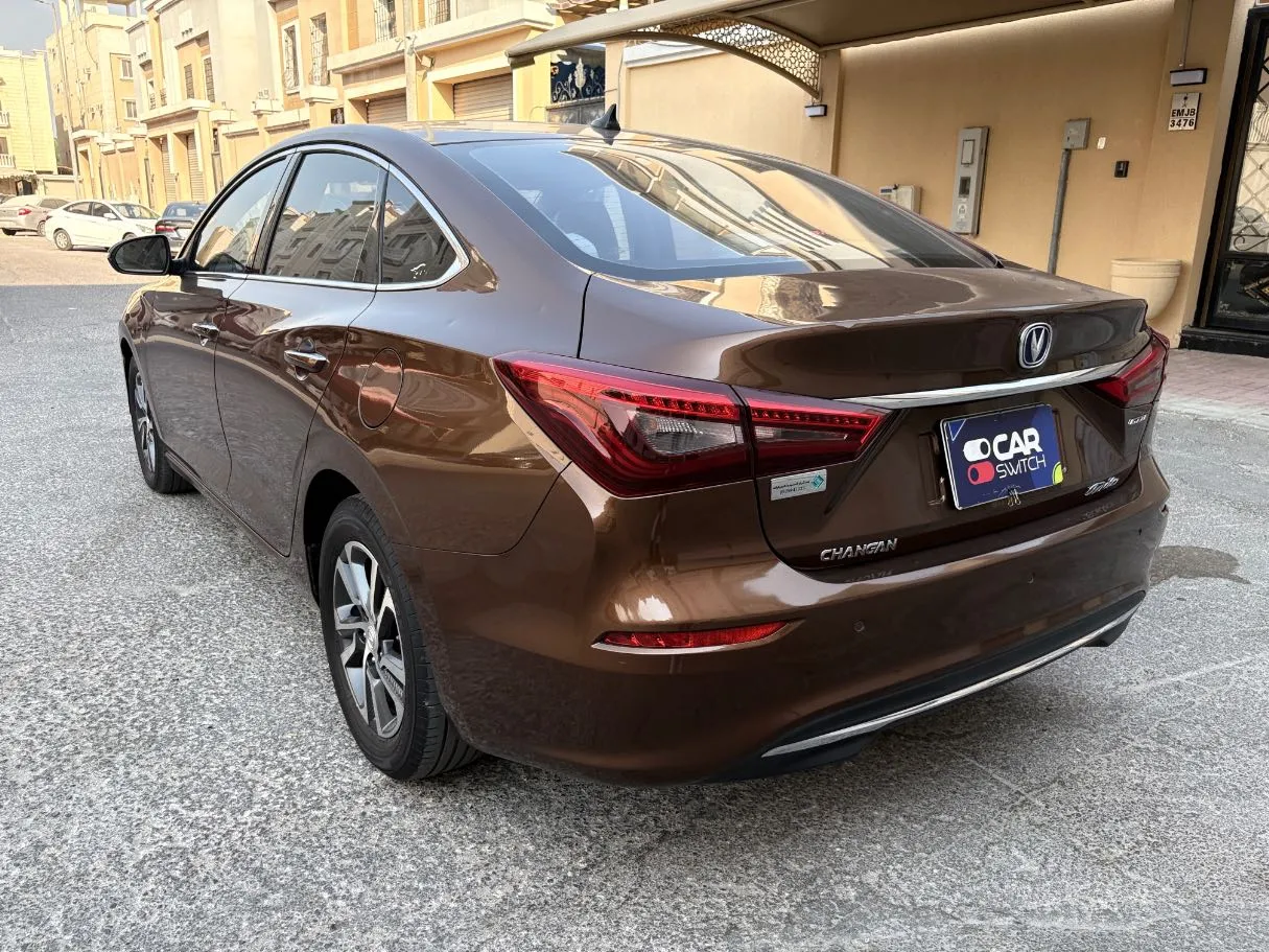 Car image 7