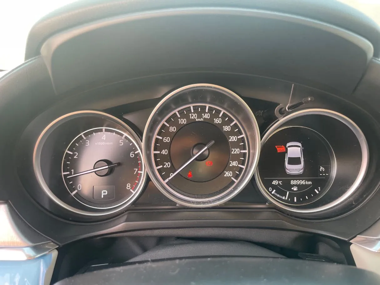 Car image 20
