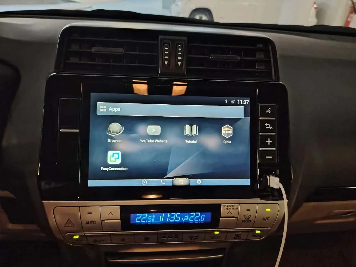 Car image 40
