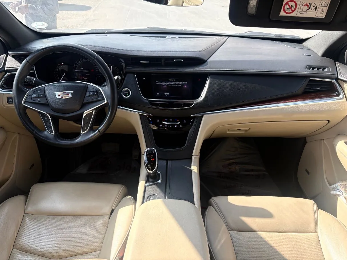 Car image 18