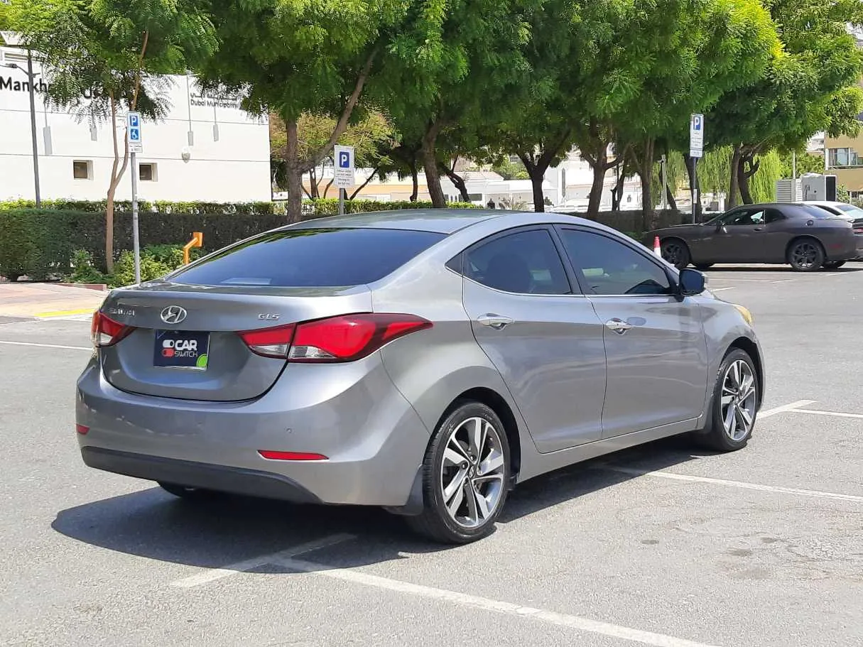 Car image 7