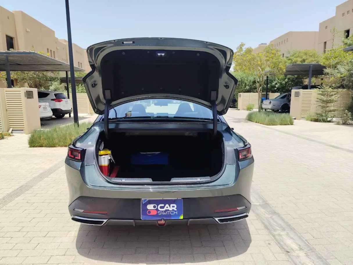 Car image 24