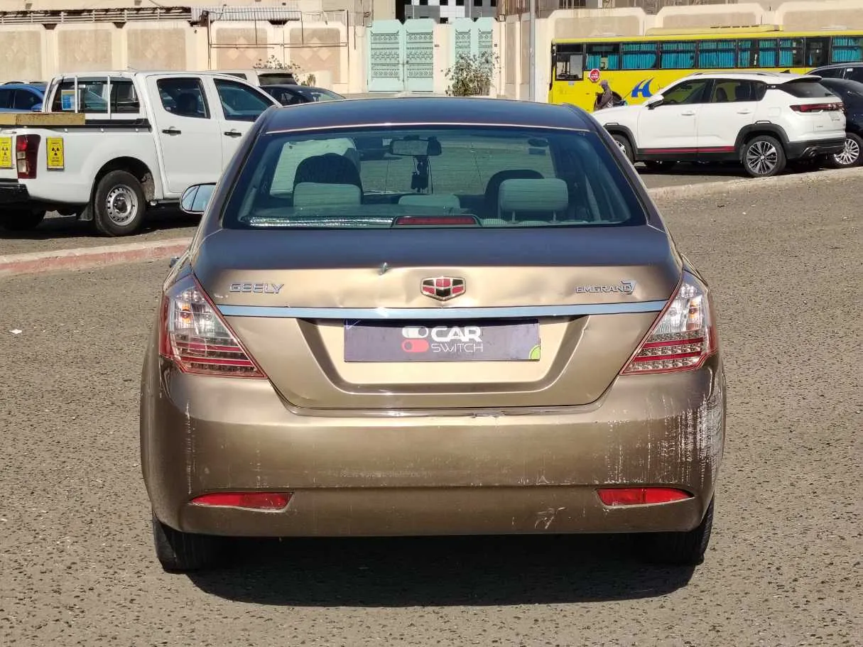 Car image 6