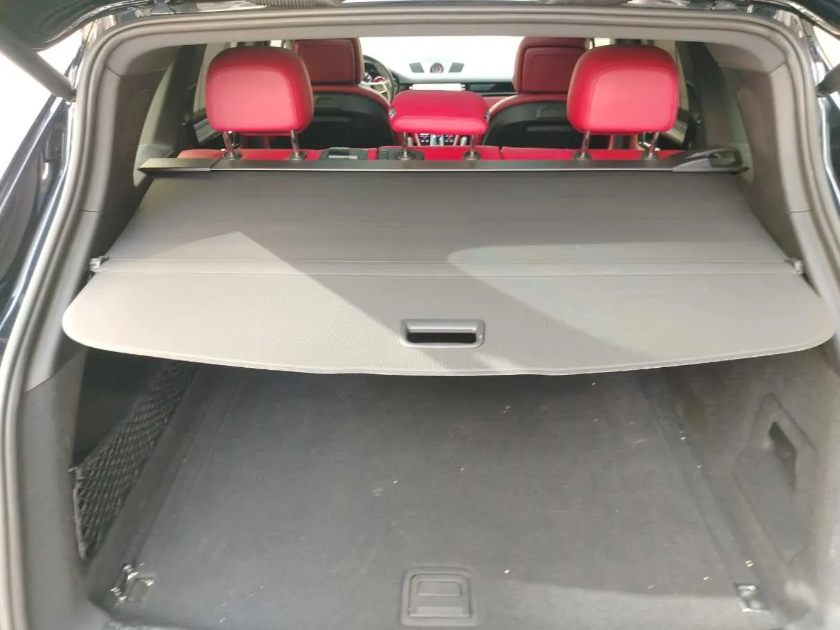 Car image 31
