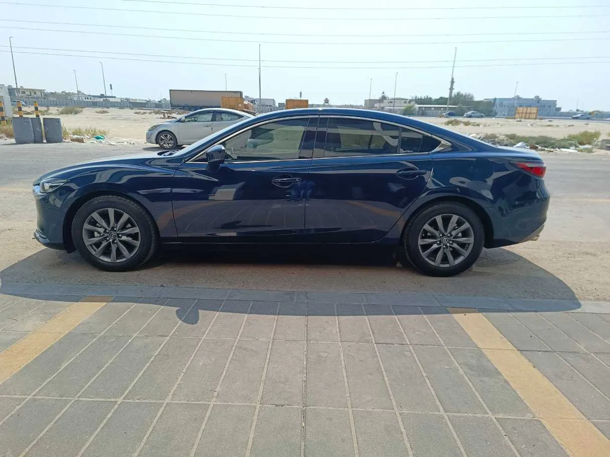 Car image 8
