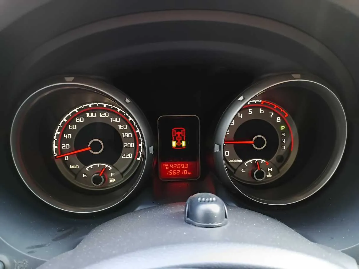 Car image 19