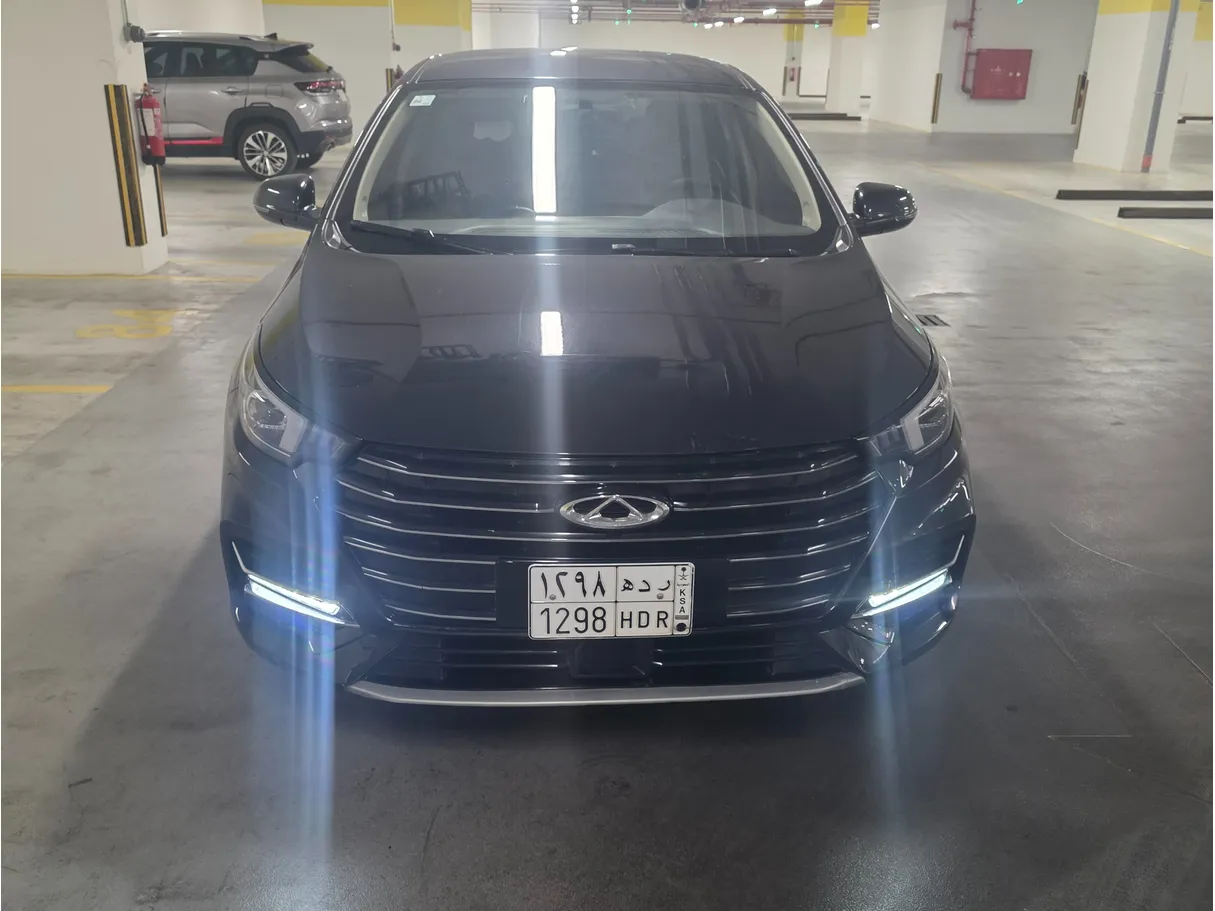 Car image 10