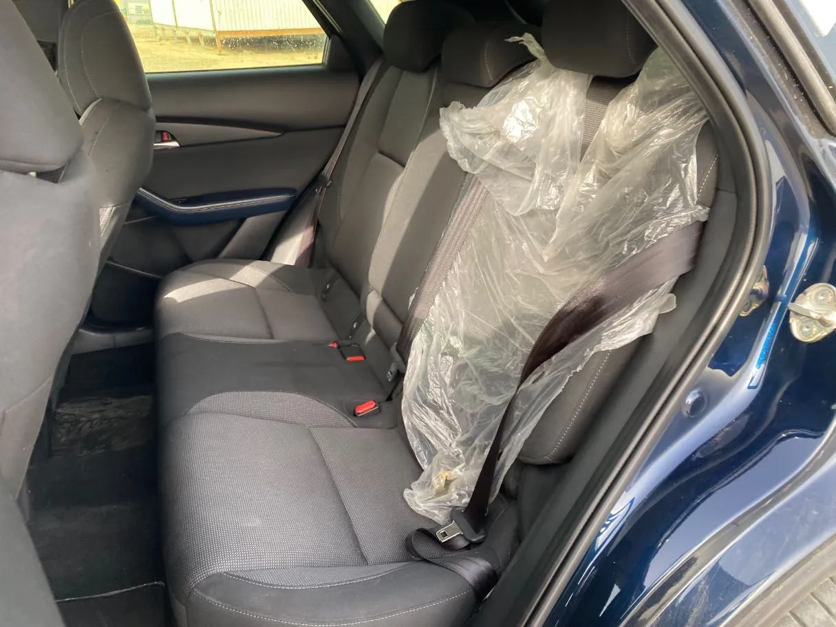 Car image 13