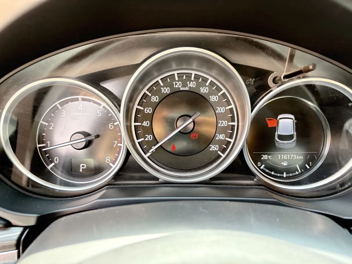 Car image 23