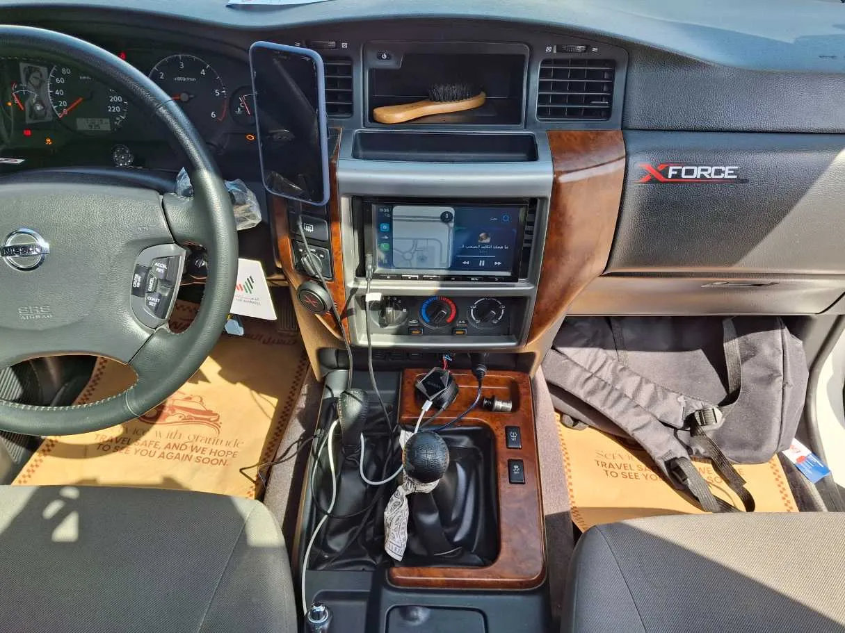 Car image 15