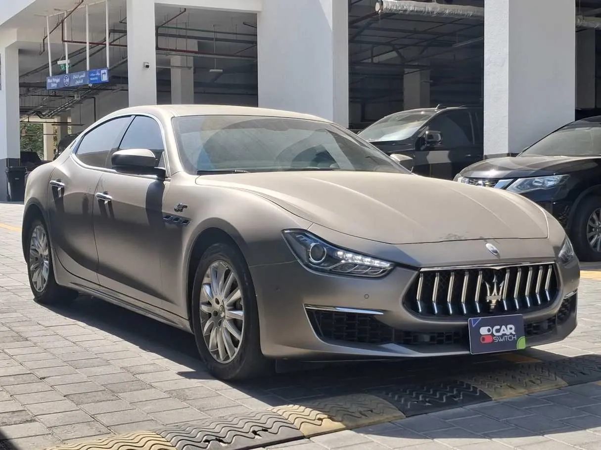 Car image 3