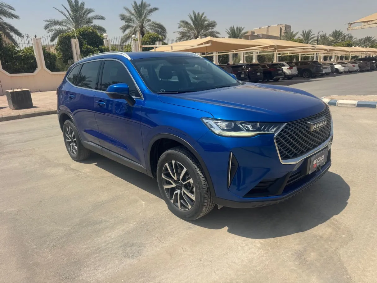 Car image 3