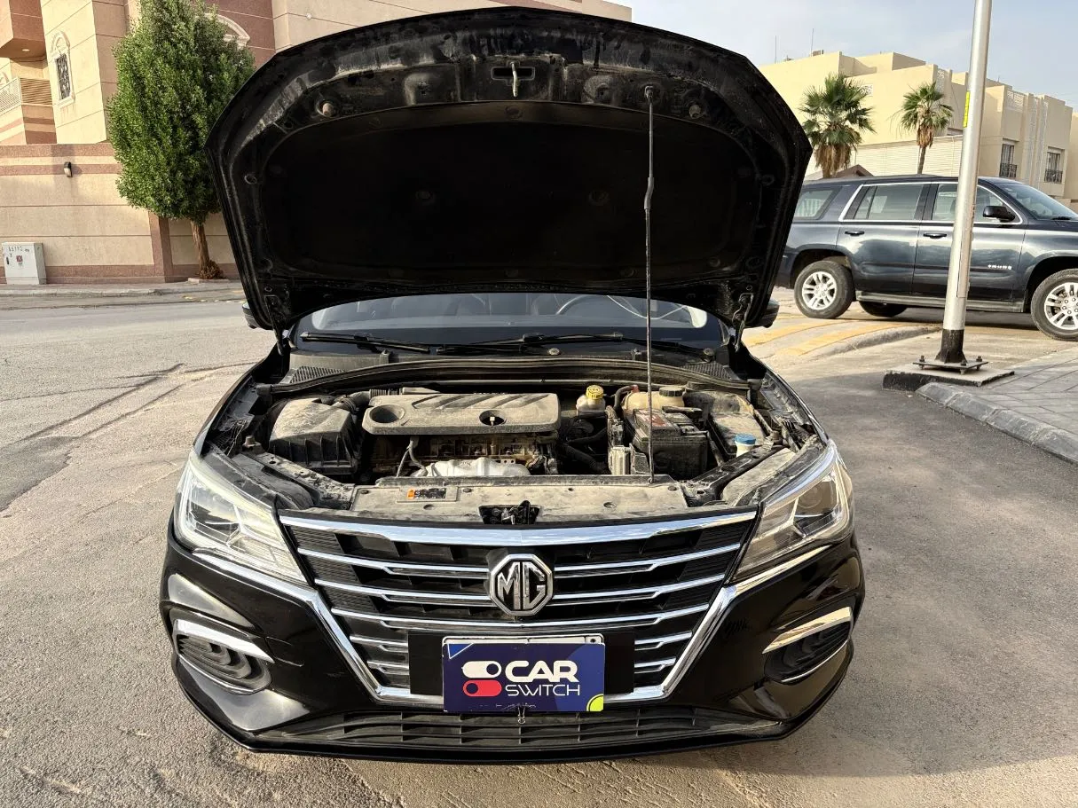 Car image 27