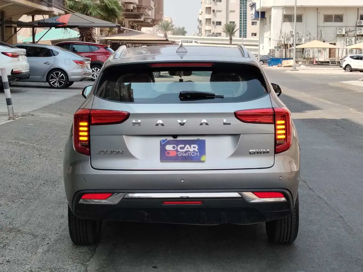 Car image 6