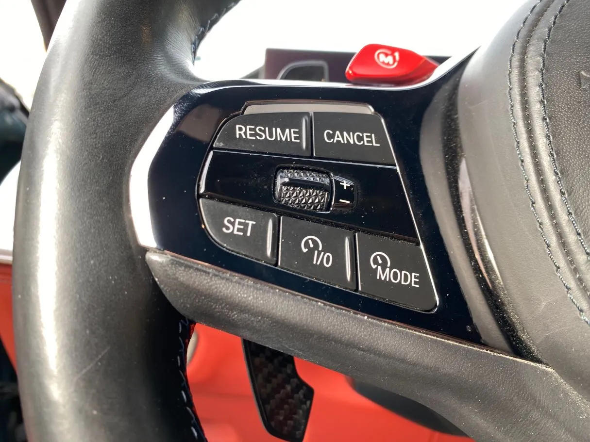 Car image 32