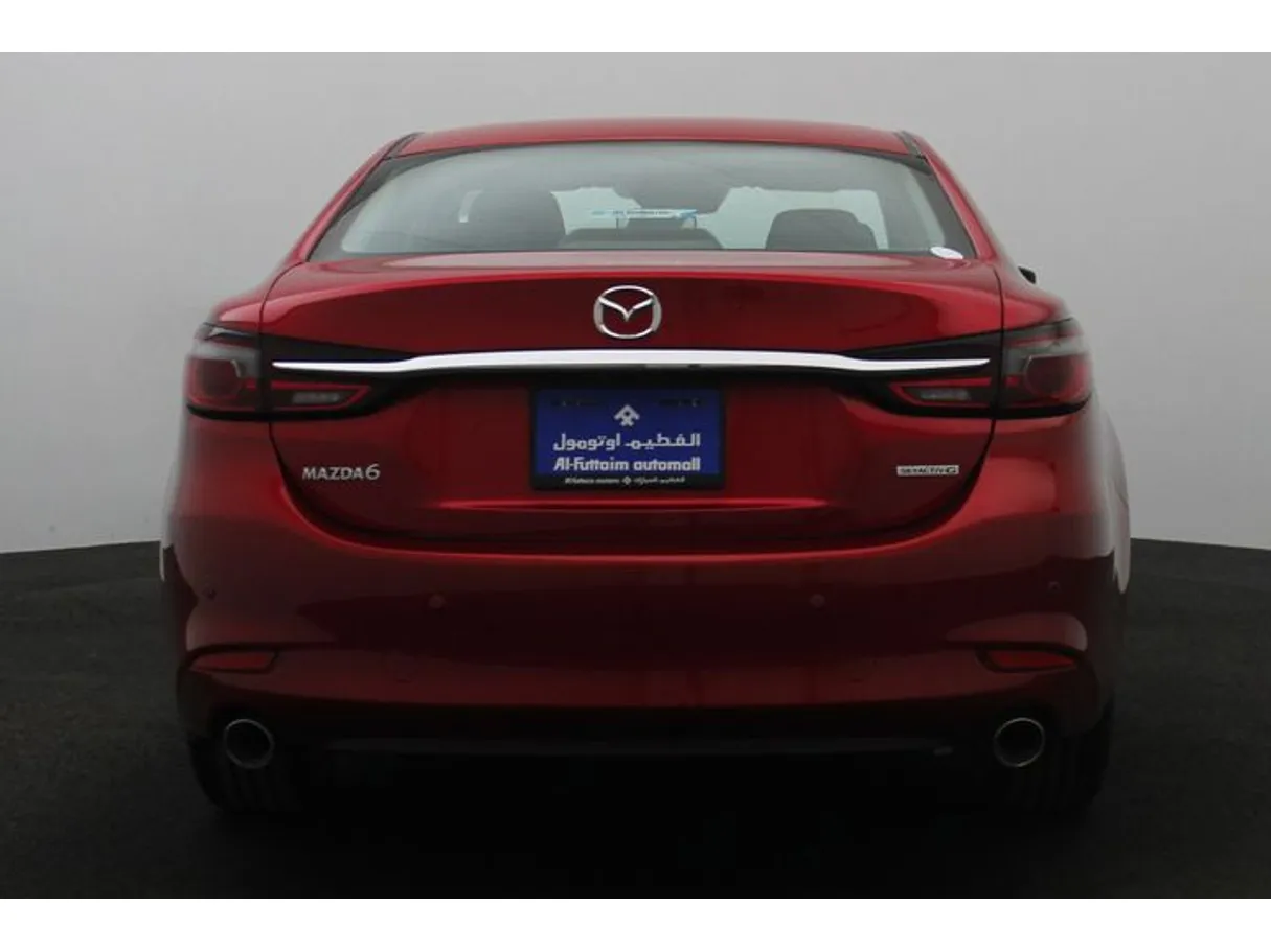 Car image 12
