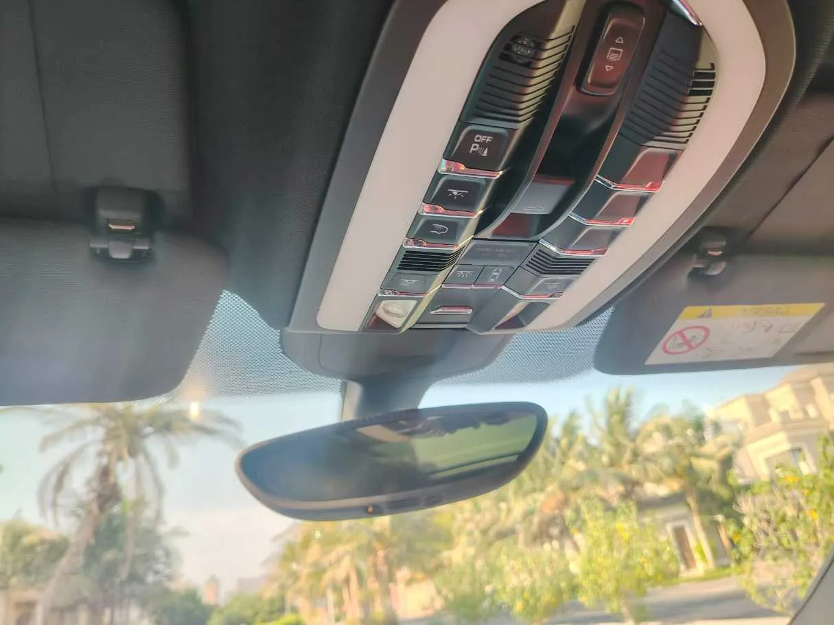 Car image 41