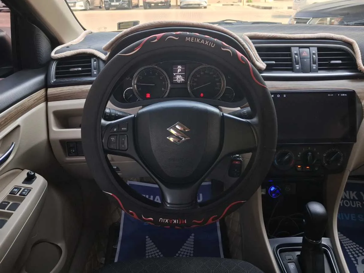 Car image 16