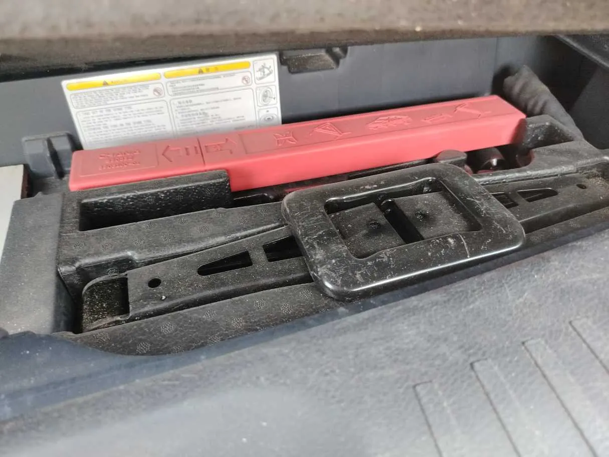 Car image 47