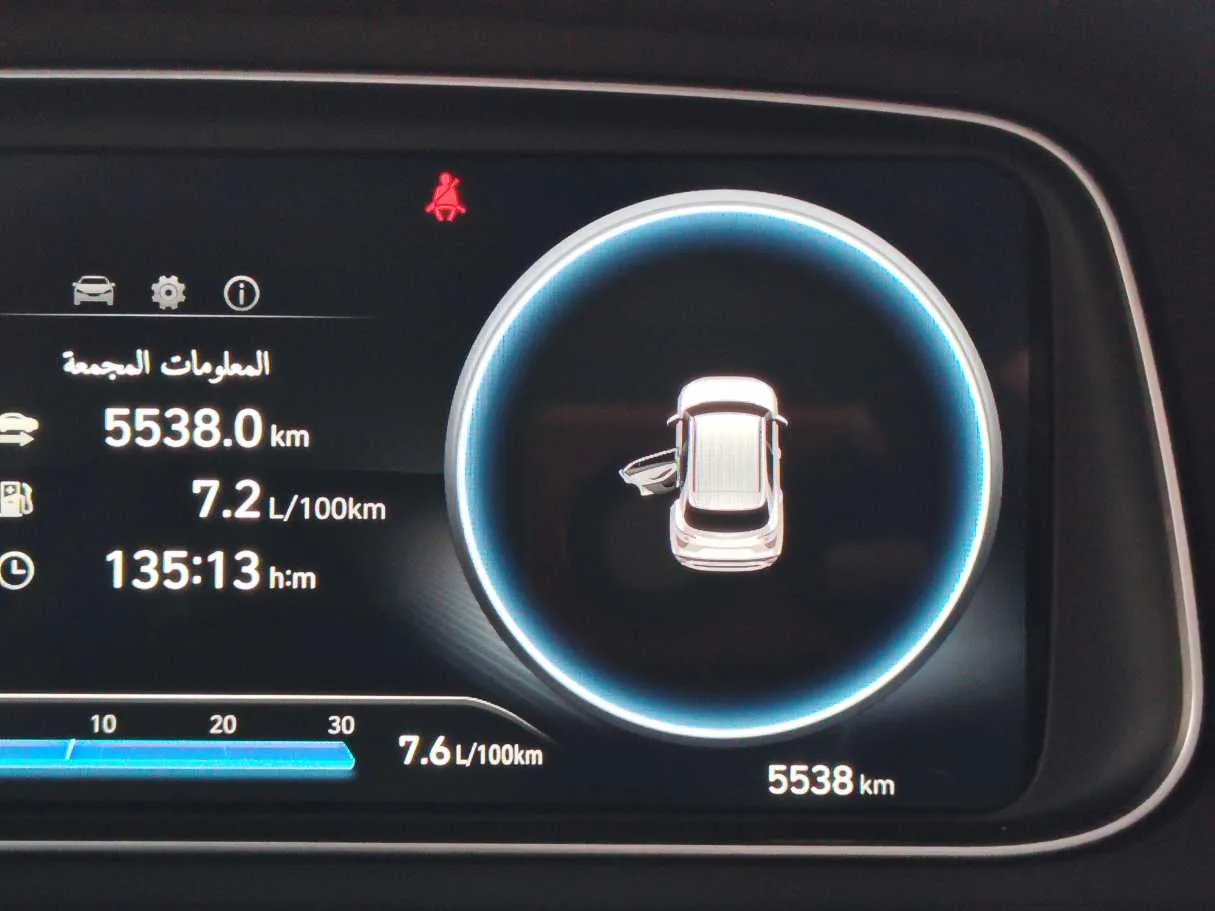 Car image 19