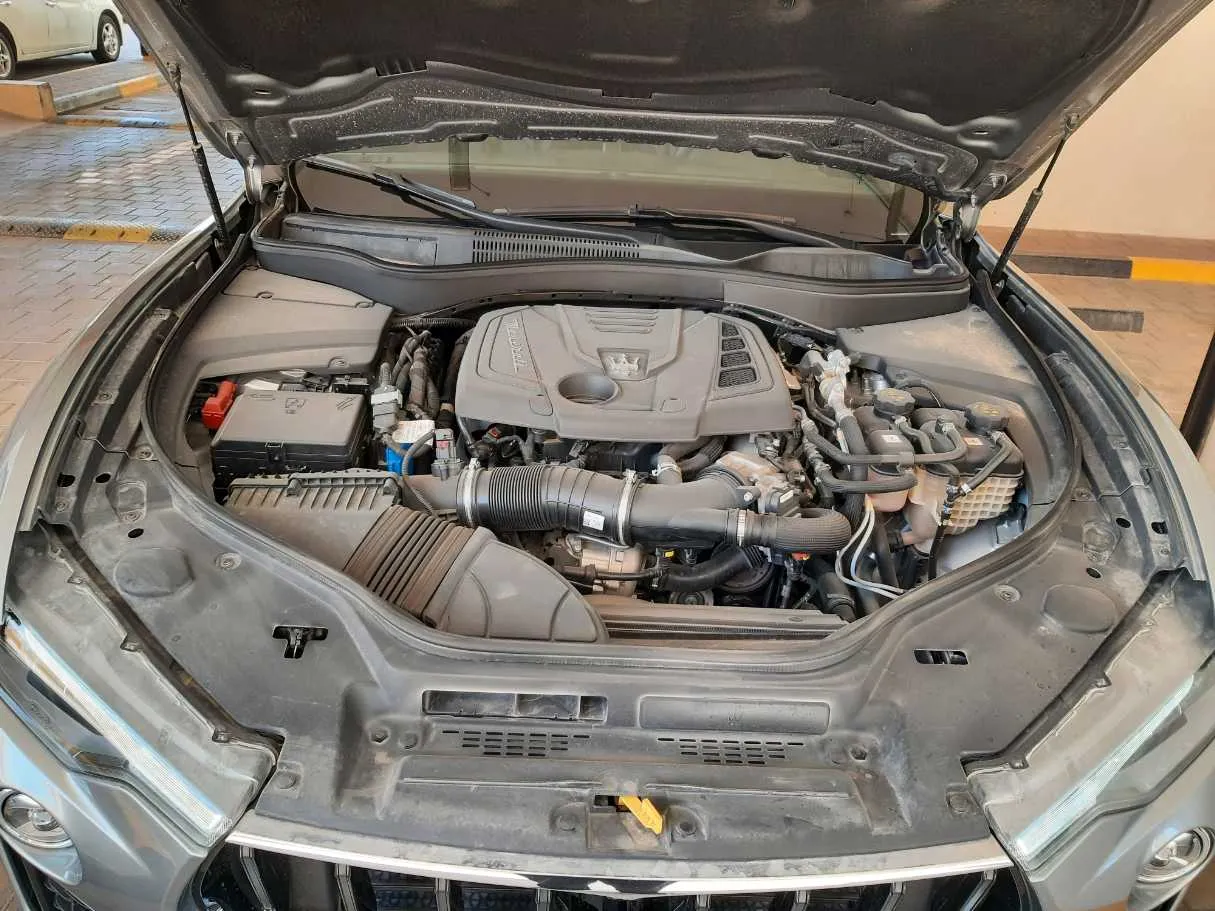 Car image 20