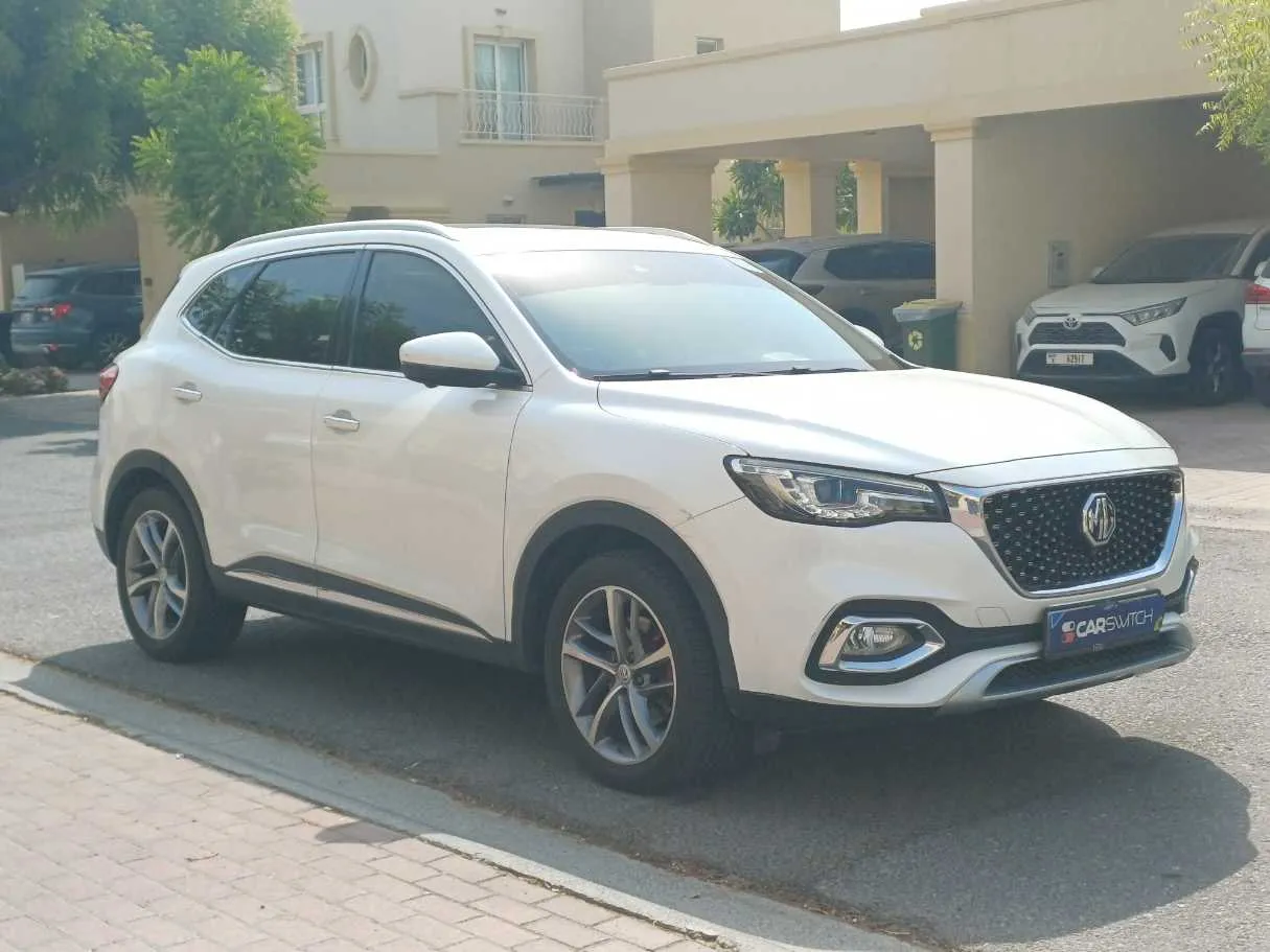 Car image 3