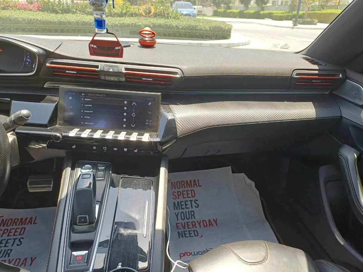 Car image 21