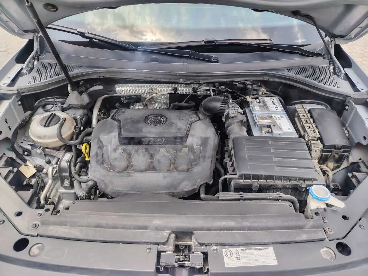 Car image 31