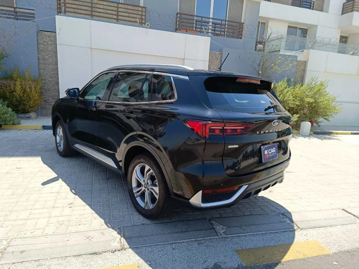 Car image 7