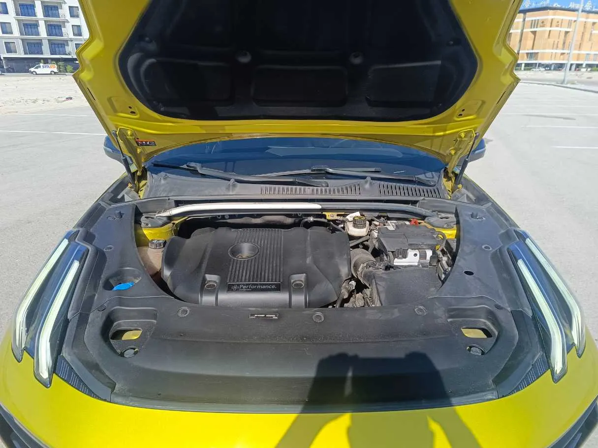 Car image 36