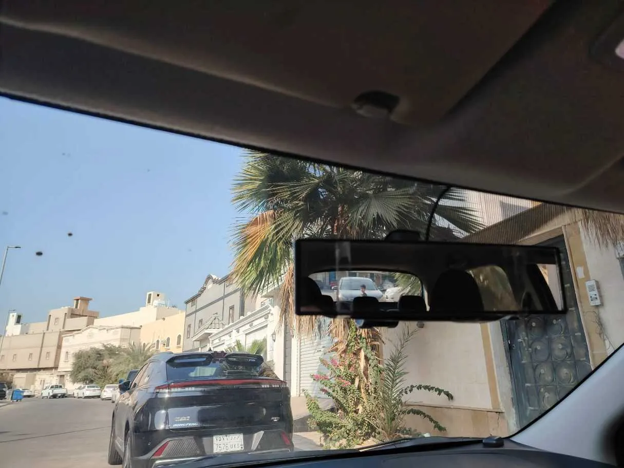 Car image 29