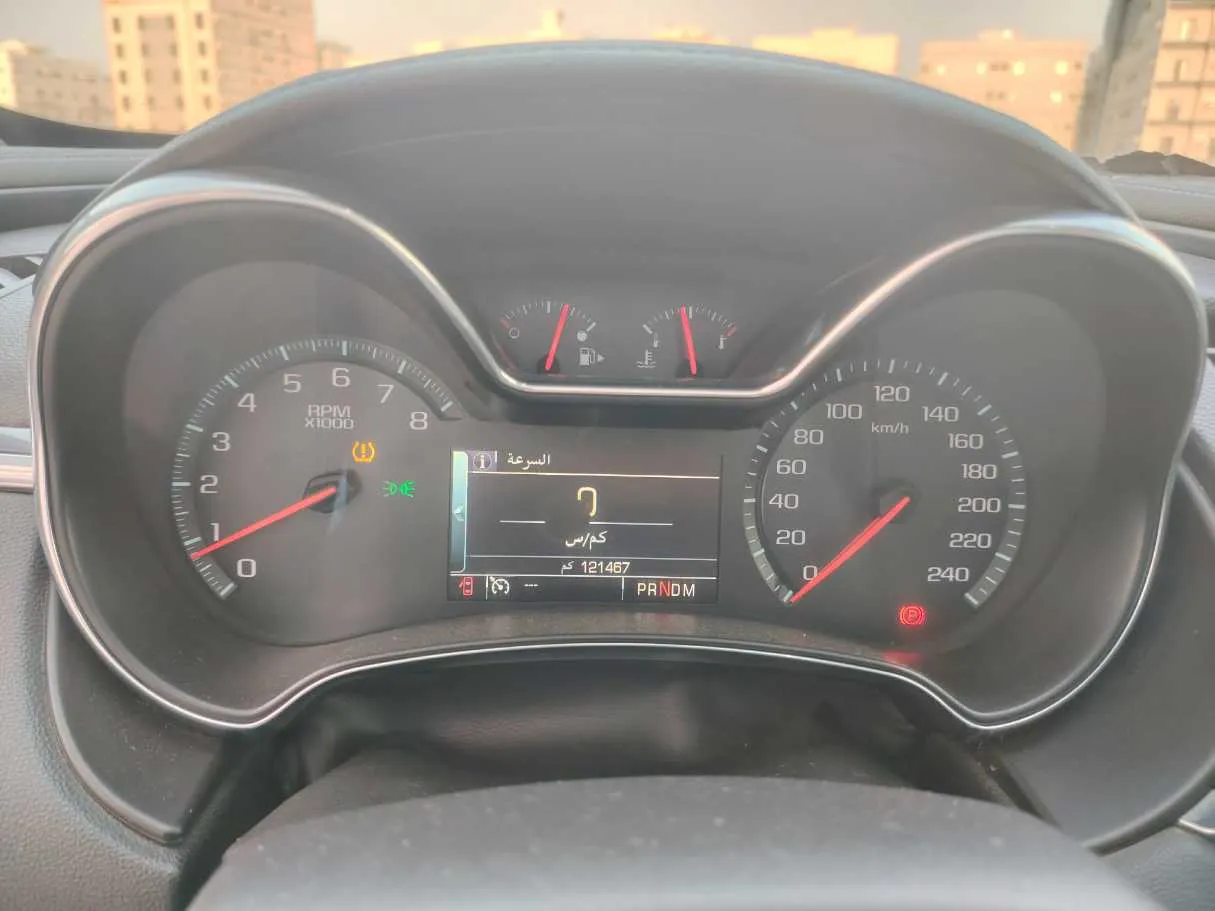 Car image 25