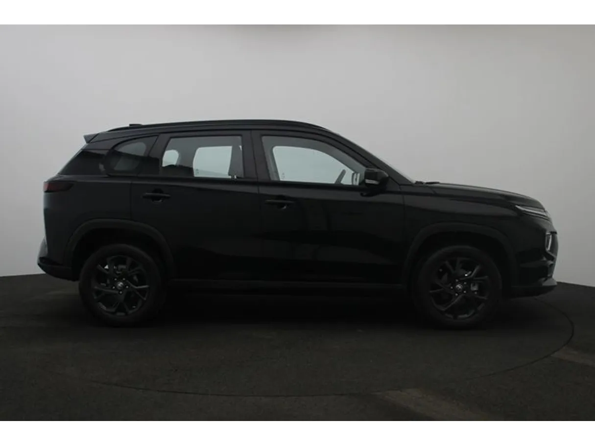 Car image 13