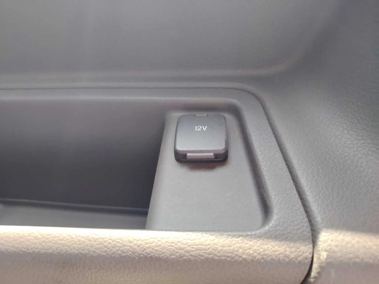 Car image 29