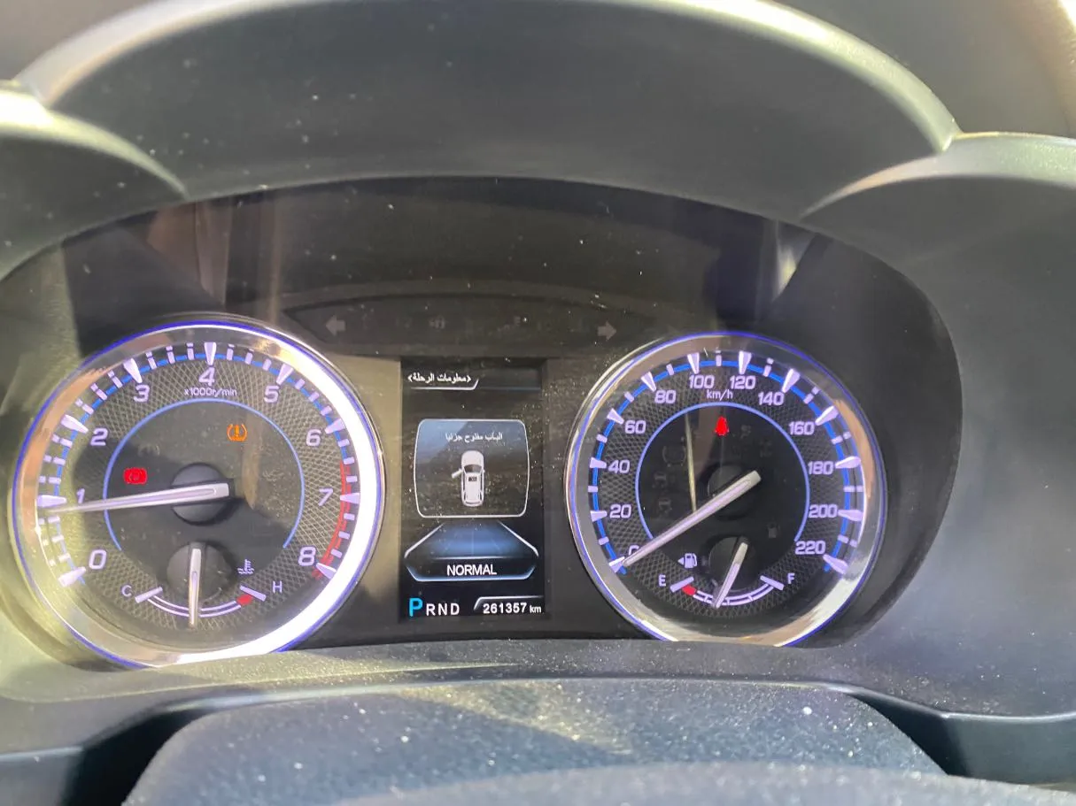 Car image 18