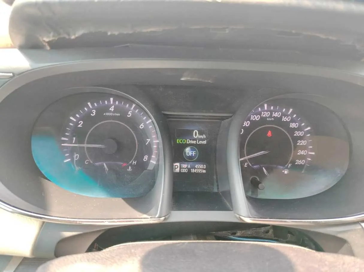 Car image 32
