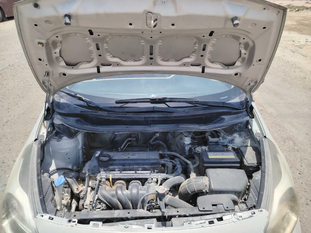 Car image 24