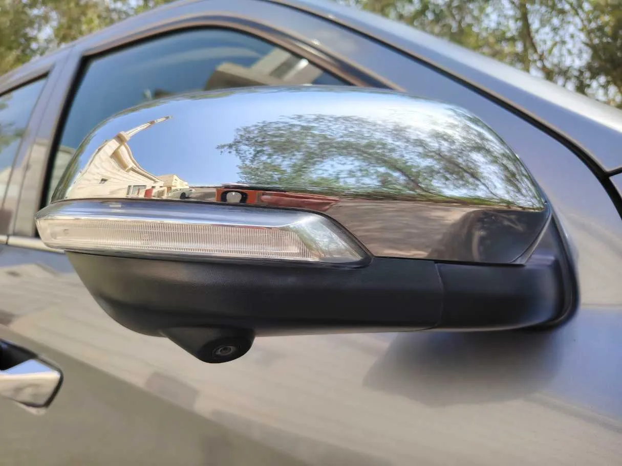 Car image 32