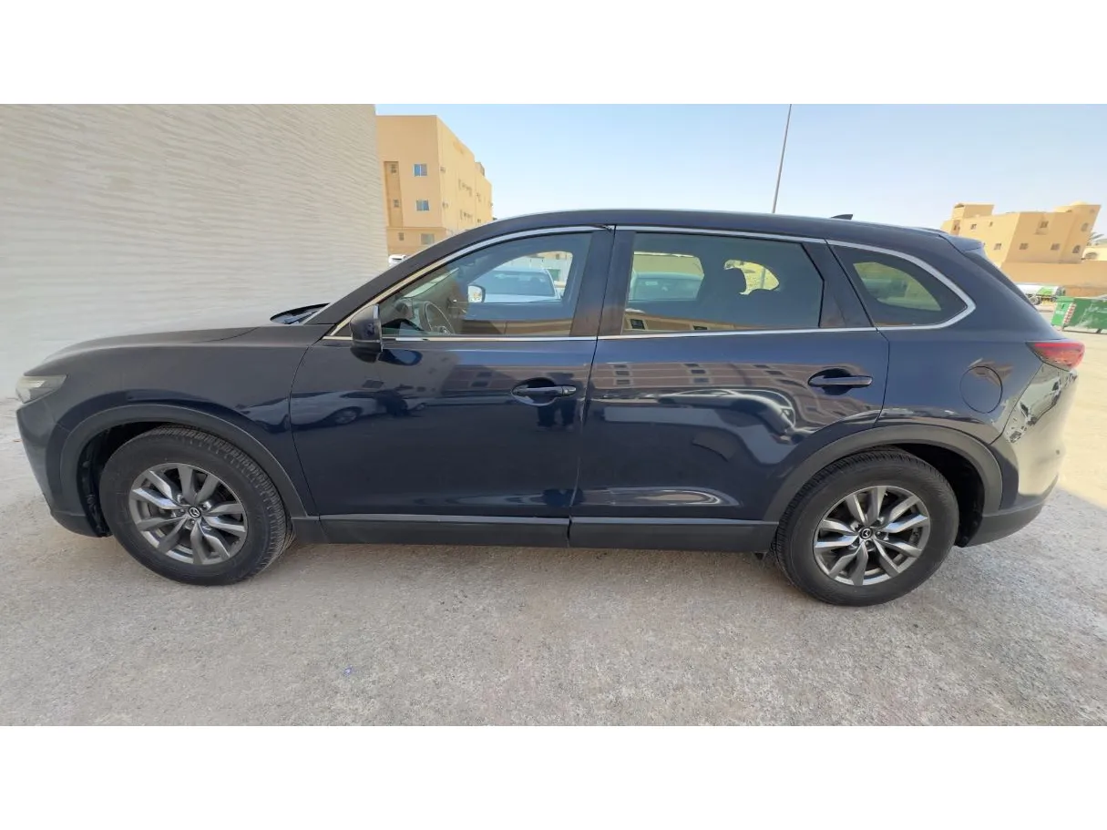Car image 8