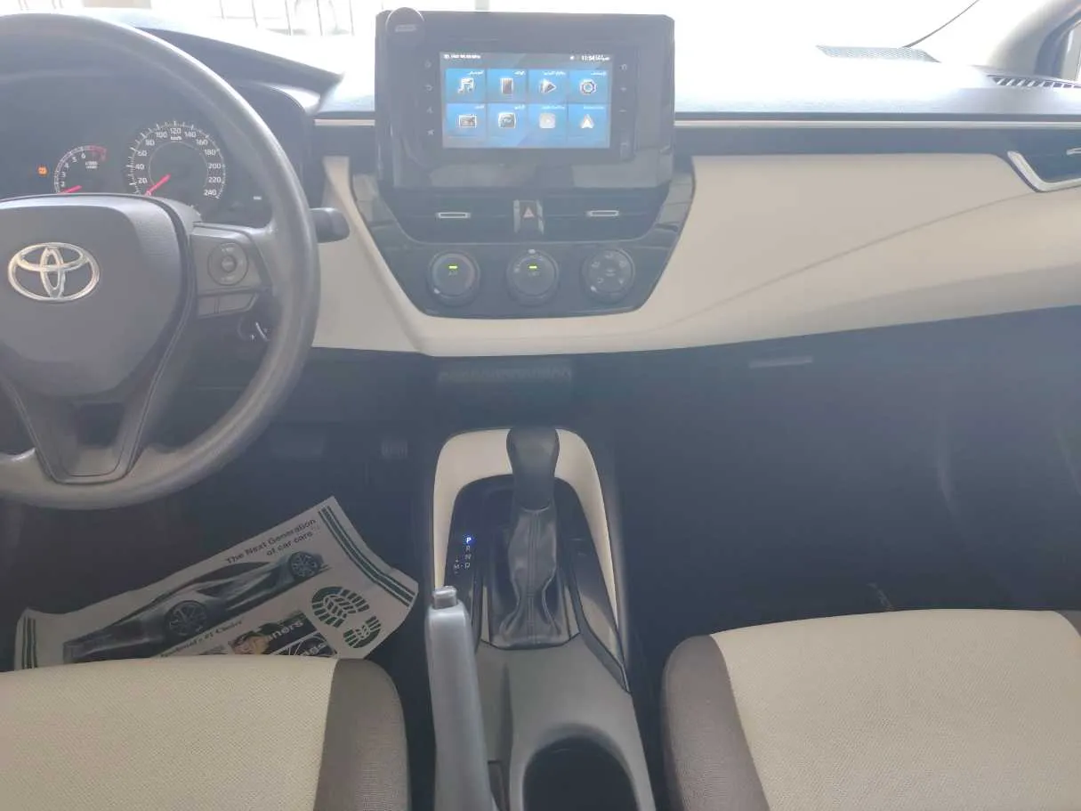 Car image 19
