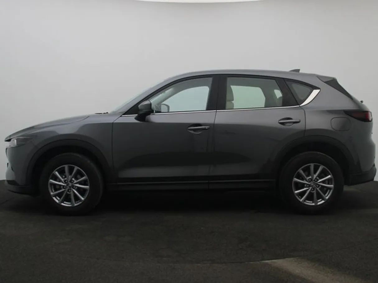 Car image 3